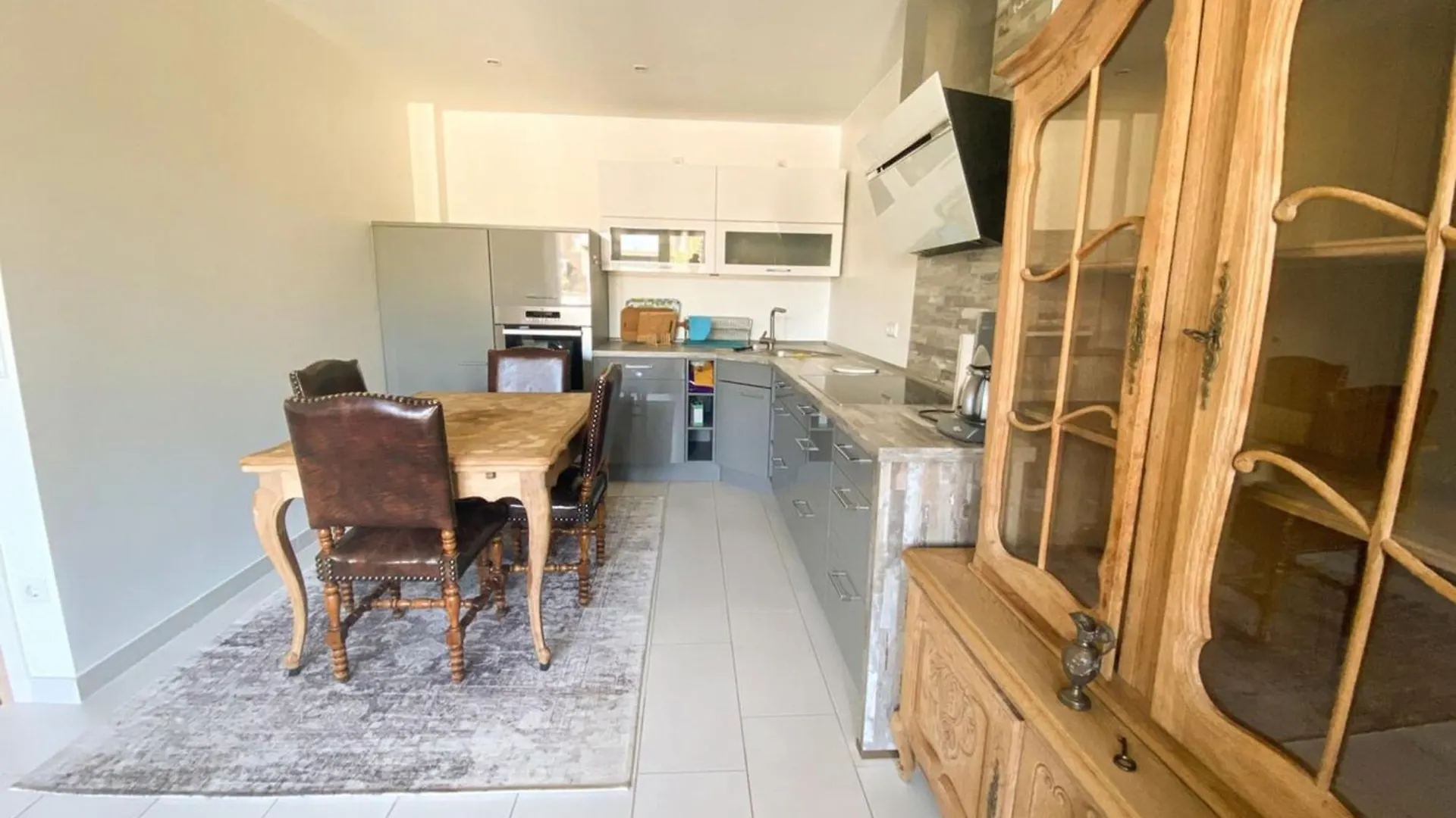 Apartament Bonnevoie Furnished Flat Luksemburg Luksemburg